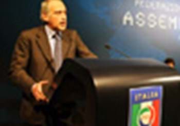 Abete confermato presidente. Tre le priorità: stadi, violenza e bilanci