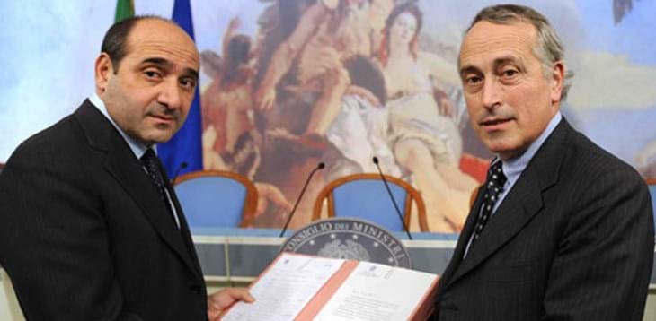 Candidatura Euro 2016: via libera del Governo, Berlusconi firma le garanzie