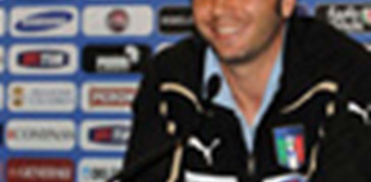 Pazzini: “I nuovi palloni sono un disastro, un problema per tutti”