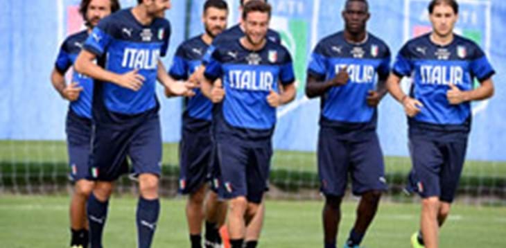 Azzurri al lavoro: a riposo Buffon, De Rossi e Barzagli, differenziato per De Sciglio