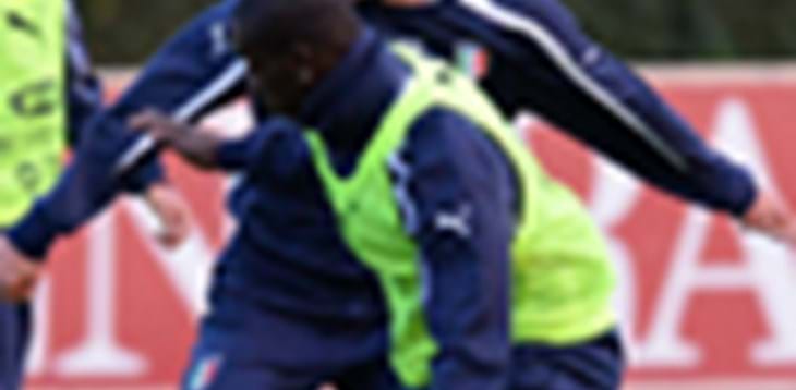 Primo allenamento per gli Azzurri. Rossi a letto con la febbre