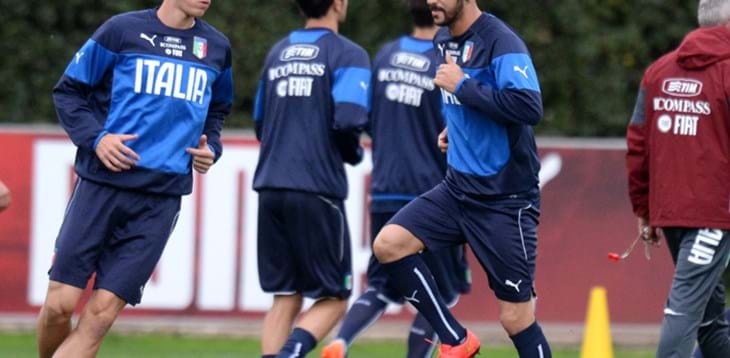 Azzurri al lavoro a Coverciano. Nel pomeriggio gara di allenamento con la Nazionale Under 18