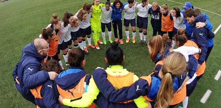 Le Azzurrine affrontano l’Inghilterra: serve un’impresa per volare all’Europeo