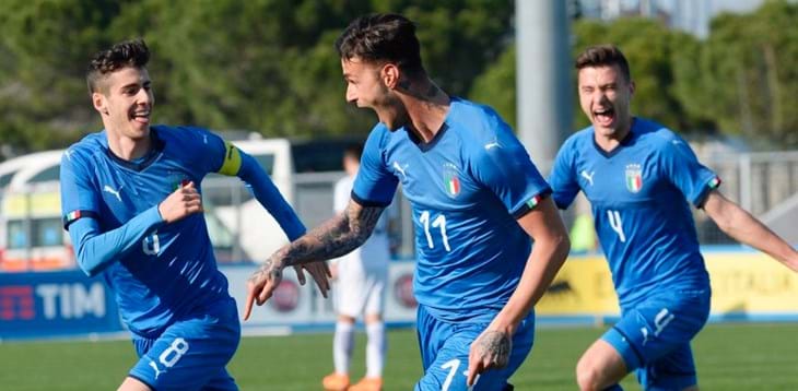 Doppietta di Scamacca, l’Italia batte la Grecia e vola in testa al girone della Fase élite