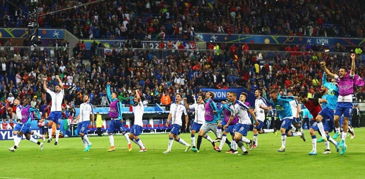 Esplode la passione dei tifosi Azzurri: su Facebook e Twitter numeri da record