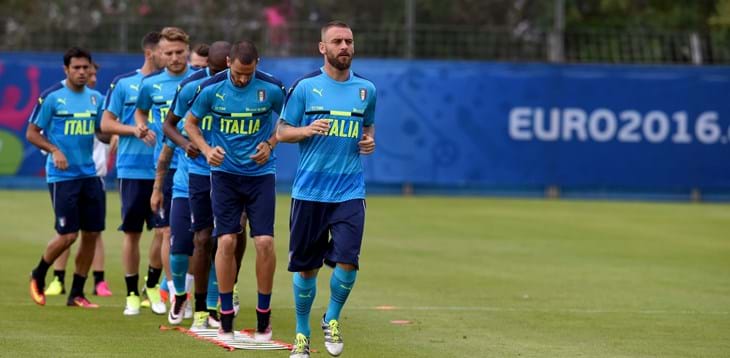 Terminata la seduta di allenamento. L’inglese Clattenburg designato per Italia-Belgio