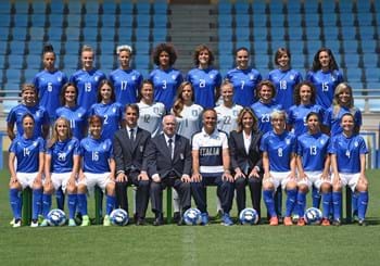 ‘Ermanno Scervino’ veste le Azzurre: a Coverciano la foto ufficiale con le nuove divise