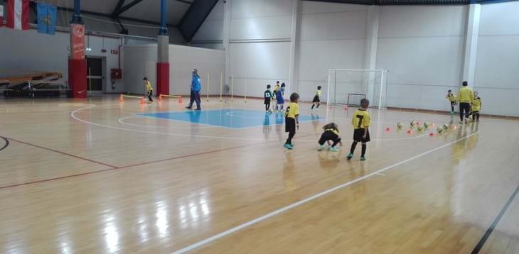 Tappa gradese per il quinto raggruppamento del Calcio a 5 riservato ai Piccoli Amici e Primi Calci
