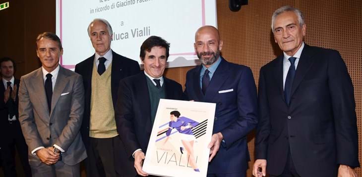 A Vialli il Premio Facchetti: “Capo delegazione in Azzurro? Ruolo di prestigio, sto riflettendo”