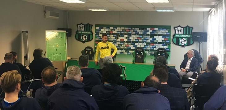 Master Uefa Pro, a lezione da De Zerbi: “È sempre un piacere ricevere la Scuola Allenatori”