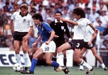 Auguri a Paolo Rossi che compie 59 anni!