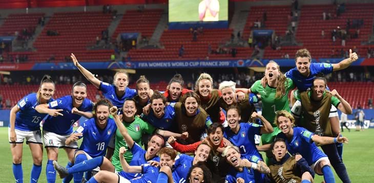 La prima sconfitta non fa male: vince il Brasile, ma l’Italia vola da prima agli Ottavi
