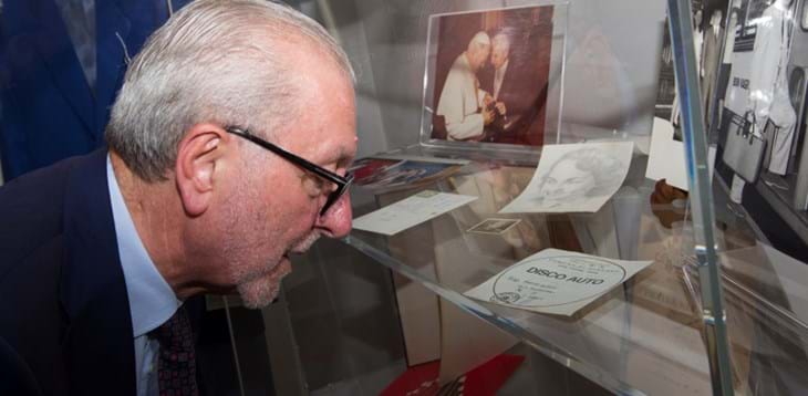 Dedicato un museo ad Artemio Franchi, il Museo del Calcio contribuisce donando alcuni cimeli