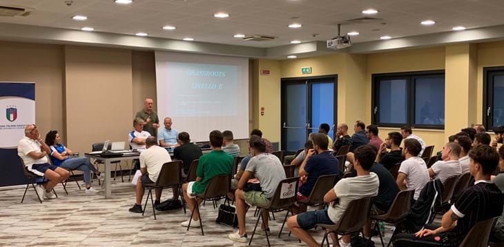 Corsi Informativi “Grassroots Livello E” per Aspiranti “Istruttori Attività di Base”, operanti nelle Scuole di Calcio